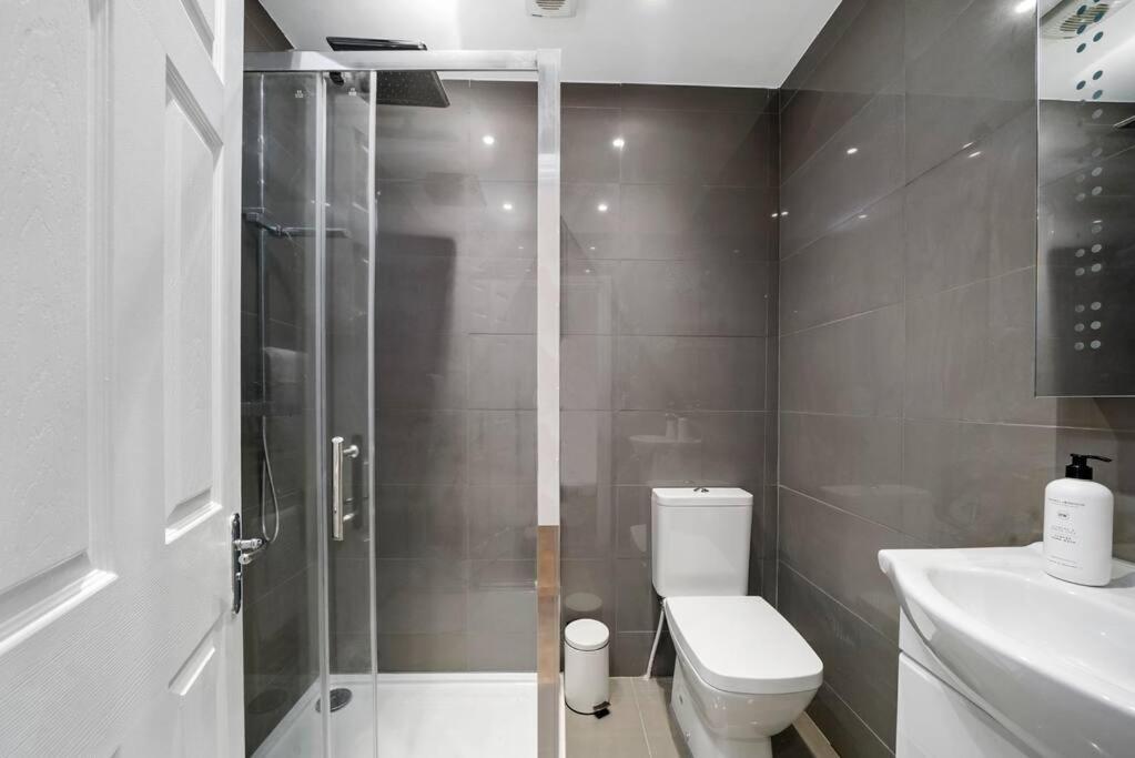 The Chaucer Suite - Exceptionally Stylish - Sleeps 4 Canterbury Eksteriør billede