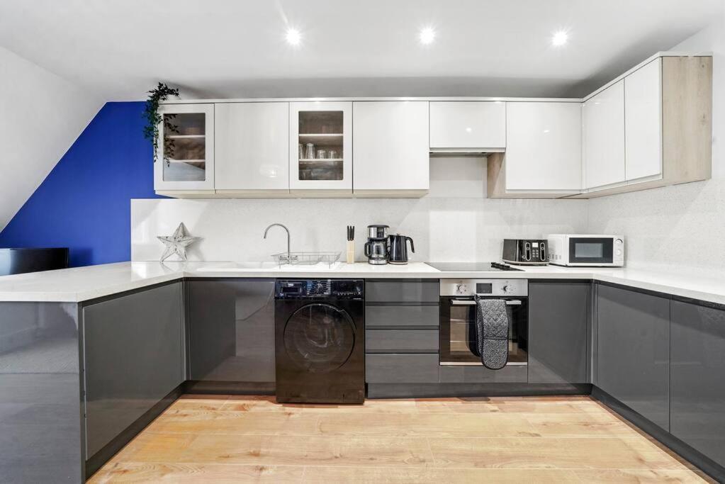 The Chaucer Suite - Exceptionally Stylish - Sleeps 4 Canterbury Eksteriør billede